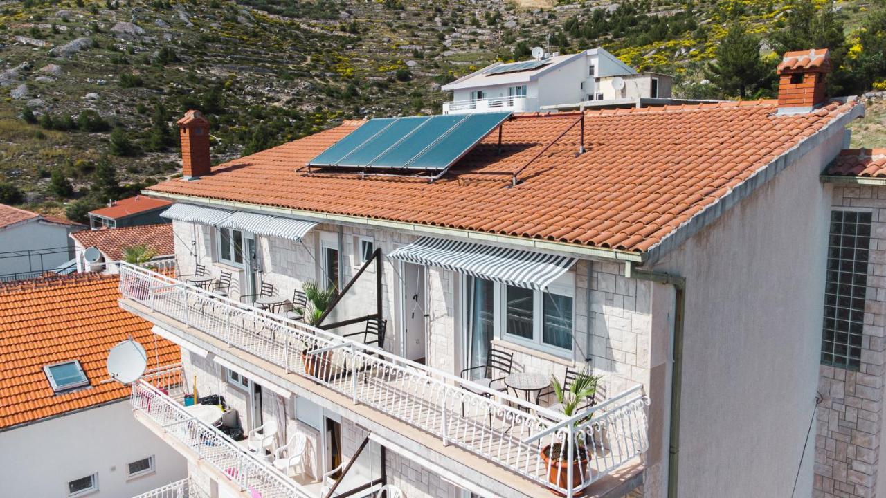 Sea And Mountain View Apartments Duće Eksteriør billede