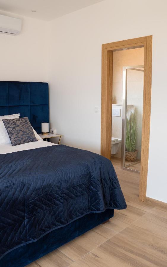 Sea And Mountain View Apartments Duće Eksteriør billede