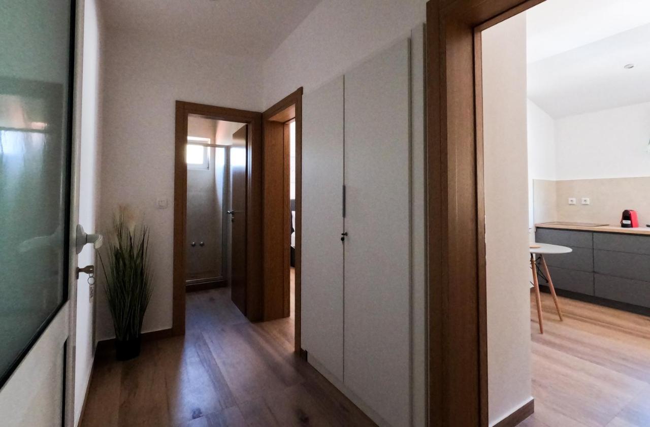 Sea And Mountain View Apartments Duće Eksteriør billede